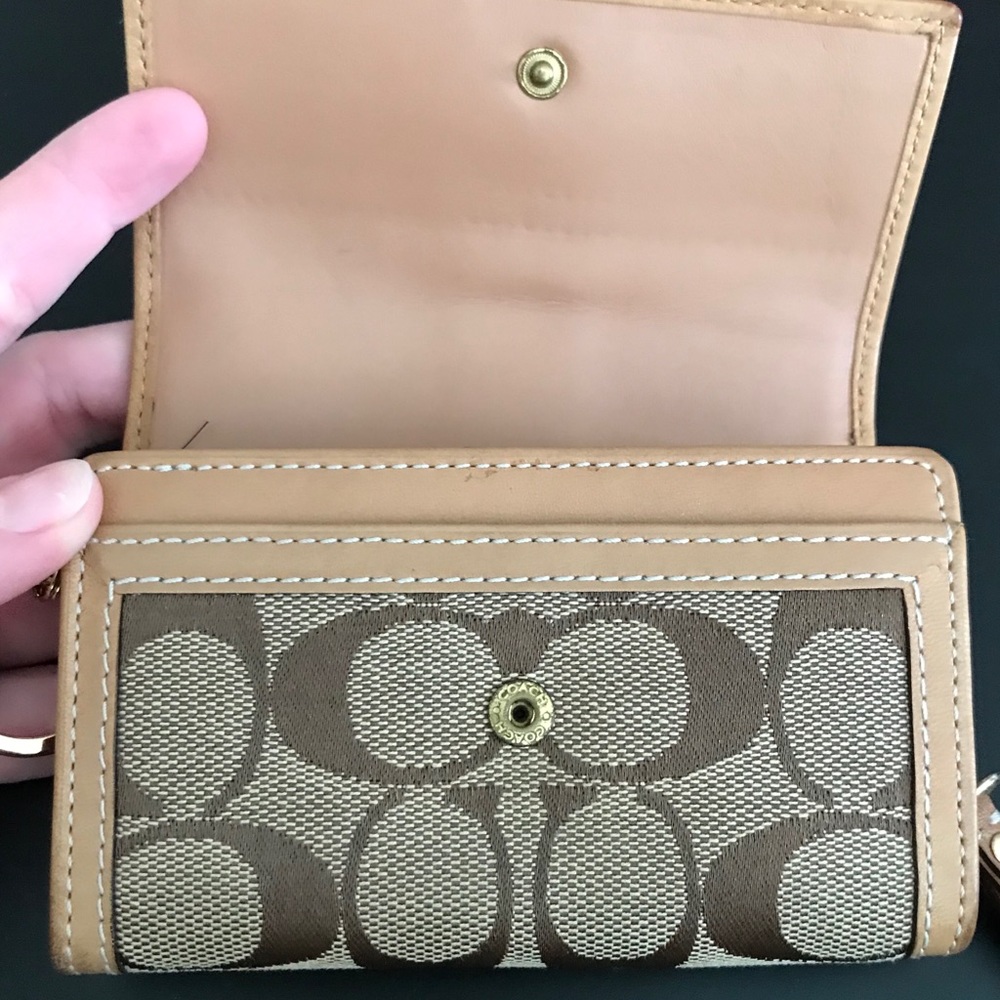 Wallet - Picture 3 of 4
